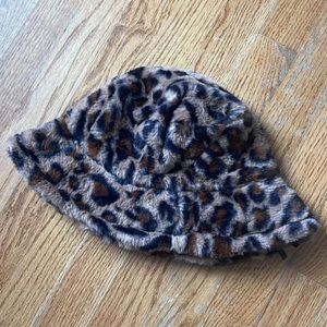Adjustable cheetah hat! Never worn!